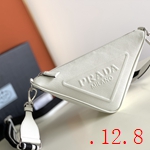 スーパーコピーブラダバッグ